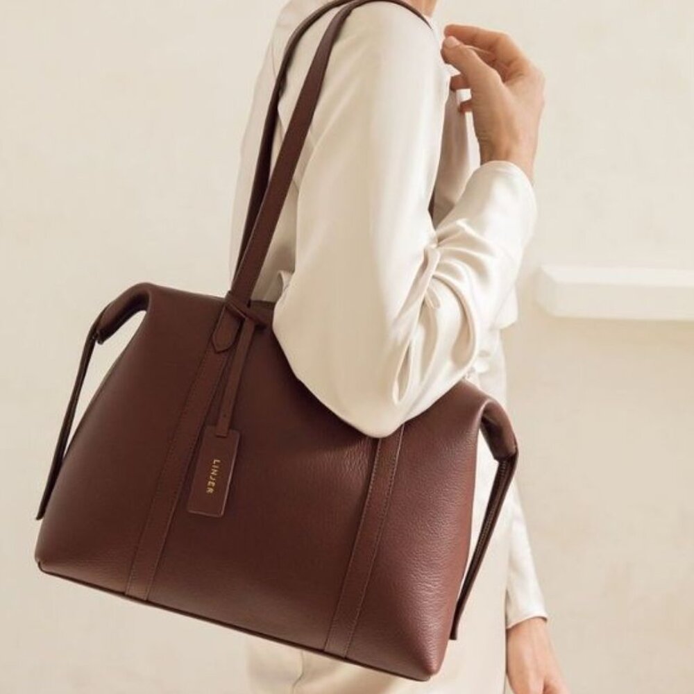 Linjer Large Bowler Bag in Chestnut
